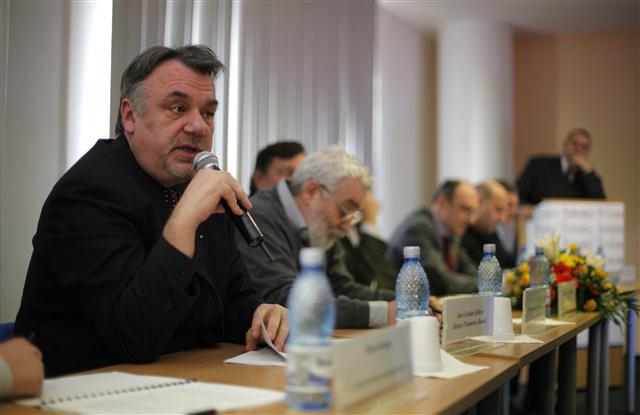 Directorul Gârboni le răspunde angajaților nemulțumiți ai Filarmonicii Banatul