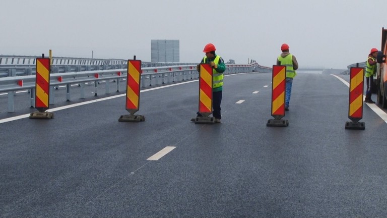 Puţini kilometri de autostradă vor fi deschişi în vest în 2016
