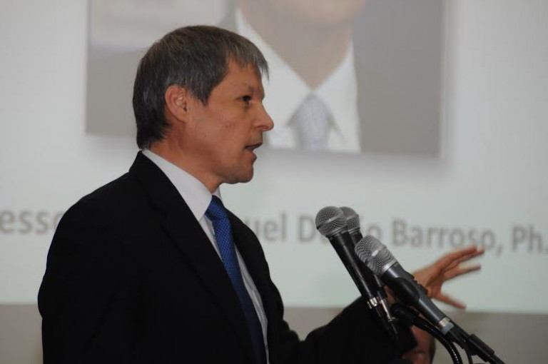 Cioloș nu agreează coloana oficială! VIDEO