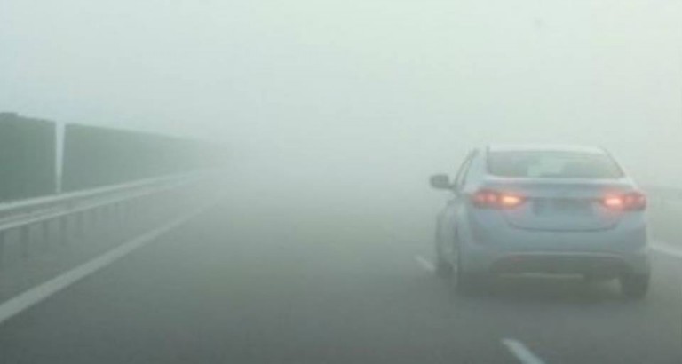 Ceață în Banat, șoferii îndemnați să conducă cu maximum de atenție