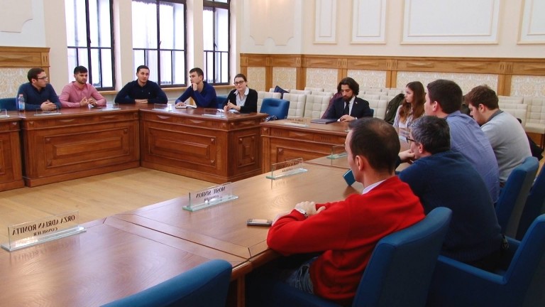 Studenţii basarabeni caută soluţii la Timişoara pentru situaţia dificilă din Republica Moldova – FOTO-VIDEO