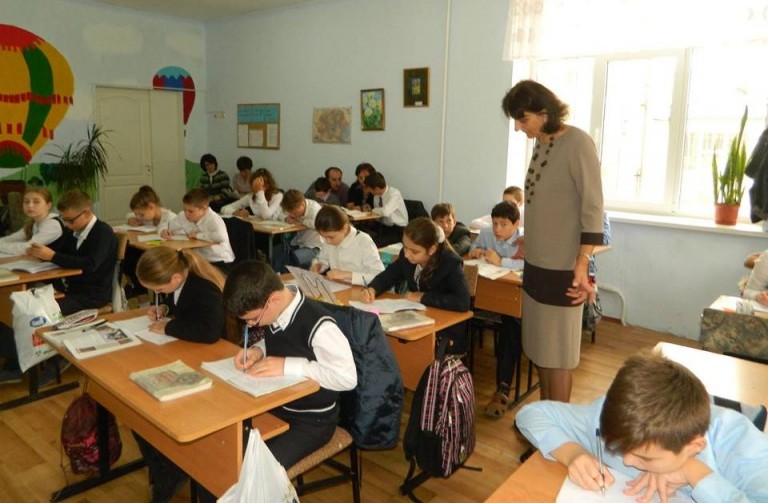 La Timișoara, învățământul preuniversitar este în declin dar… dăm profesori la ”export”!