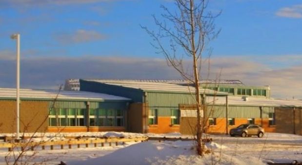 Atac armat într-o şcoală din Canada: cinci morţi, doi răniţi – VIDEO
