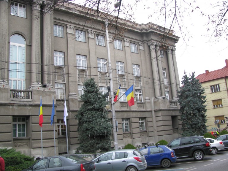 Salariații din învățământ și pensionarii amenință cu proteste! Prima etapa a protestului, pichetarea Prefecturii Timiș, pe 6 martie