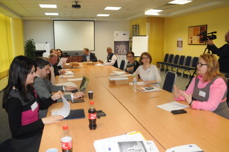 Cine educă educatorii din puşcării? FOTO