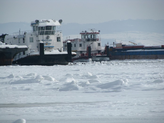 Dunarea inghetata 15