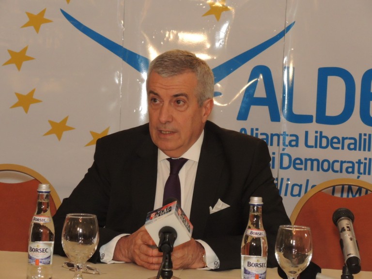 Tăriceanu, mesaj pentru românii din diaspora: „Si eu am stat 30 de minute la coadă în 26 mai şi nu m-am simţit umilit”