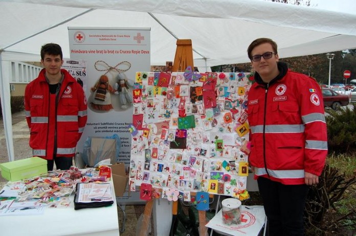 crucea-rosie-martisoare-deva