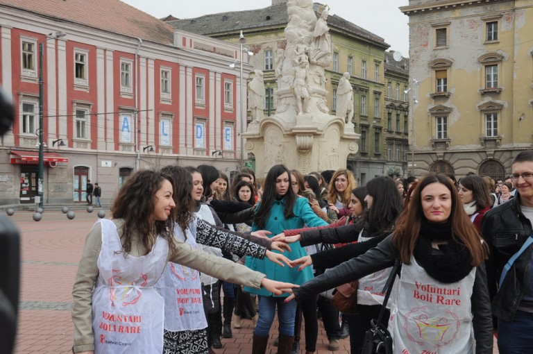 Ziua Bolilor Rare, marcată la Timișoara printr-un marș de solidaritate cu pacienții care suferă de astfel de maladii FOTO-VIDEO