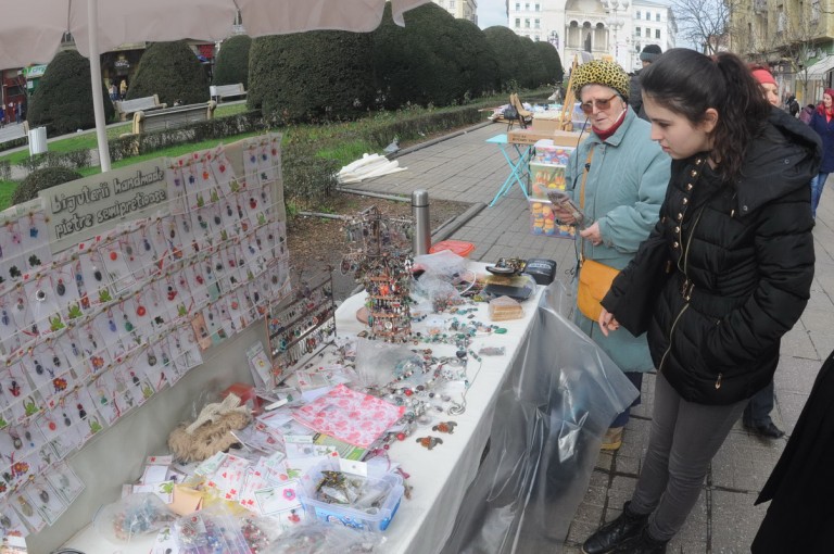 Mărţişoarele au apărut pe străzile din Timişoara. Comercianţii au oferte variate