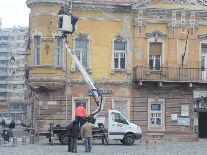 piata unirii reparatii casa cu lei _07
