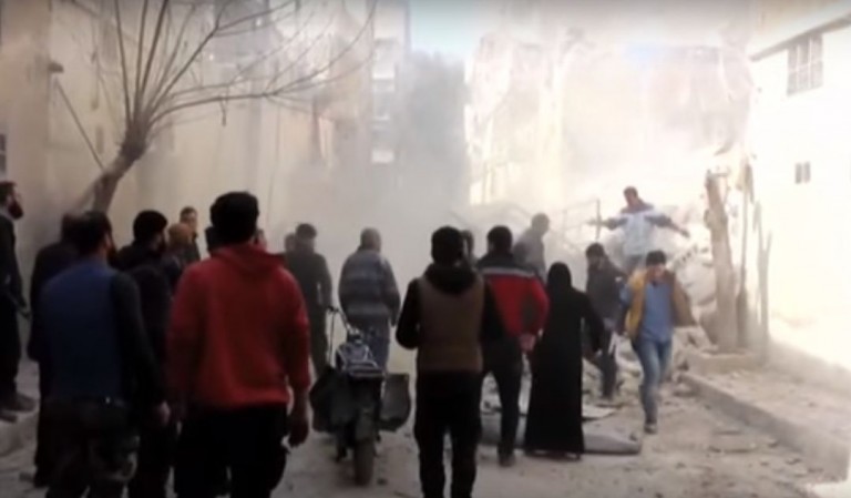 Copii şi pacienţi ucişi de rachete, în Siria. Beligeranţii îşi aruncă unul altuia vina