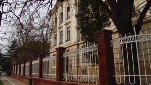 LICEUL LOGA.Still015