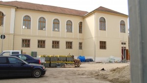 LICEUL LOGA.Still036