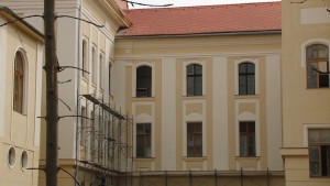 LICEUL LOGA.Still051