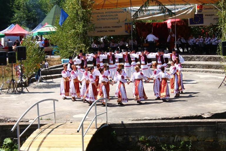 Premiu important obţinut de Ansamblul „Banatul” în Sicilia