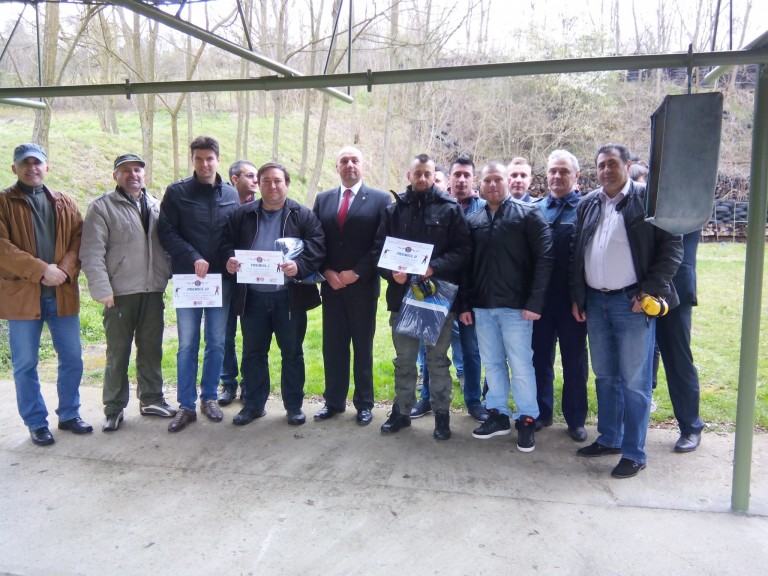 Un șef de post din Caraș-Severin, mai bun la tir decât cei de la SAS sau criminalitate organizată!…