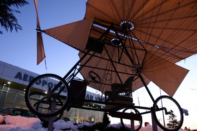 Traian Vuia omagiat la Aeroportul Internațional Timișoara