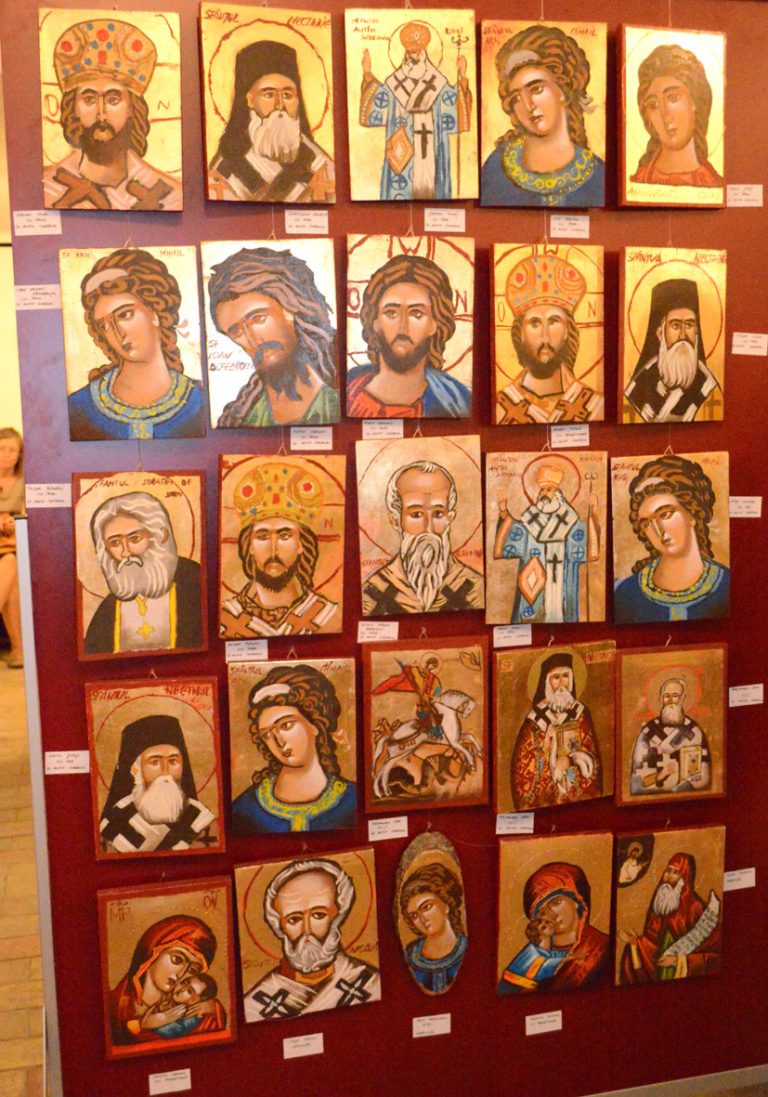 Fereastra spre cer poate fi văzută la muzeul Catedralei Mitropolitane