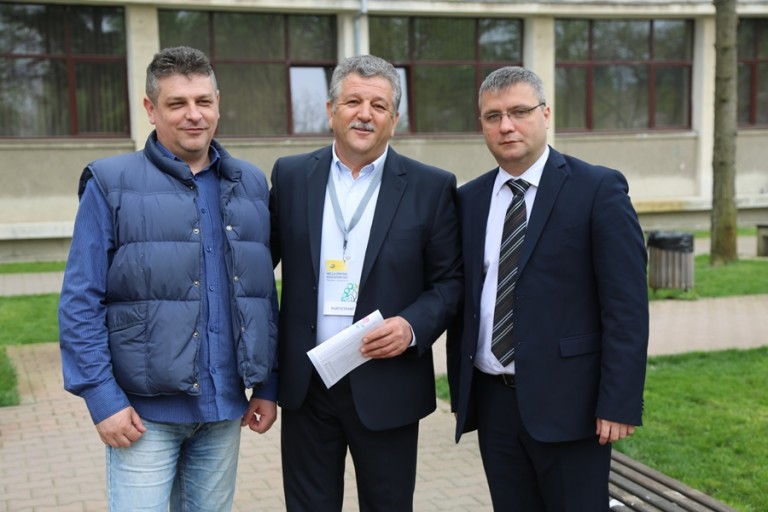 Iniţiativa pentru solidaritate şi dezvoltare în mediul de educaţie timişorean