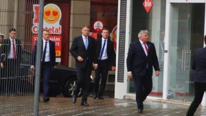 IOHANNIS.Still013