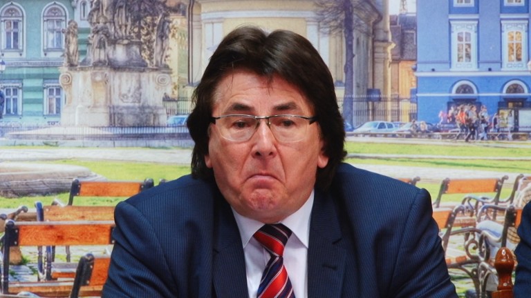 Politica inflamabilă la un pas de a exploda! Edilul Timișoarei, președintele PNL Timiș și patronul lui Poli, aprinde din nou spiritele…