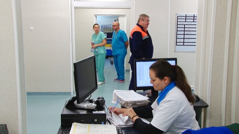 Lipsă acută de personal în Spitalul Județean din Timișoara! Motivul? Salariile mici și plecările în străinătate