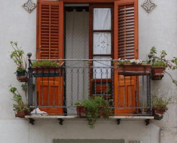 Case oferite gratuit într-un oraș