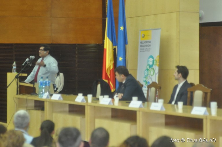 La Universitatea de Vest se complotează pentru o nouă revoluție-VIDEO