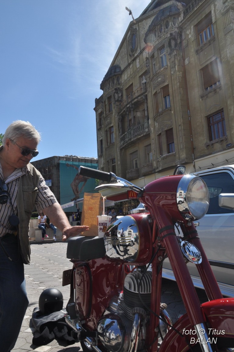 Șoferii de peste 70 de ani ar putea primi permise valabile doar un an