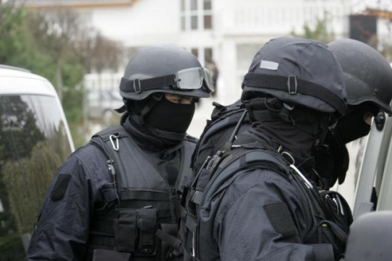 PERCHEZIȚII în județul Caraș-Severin. Se caută arme deținute ilegal
