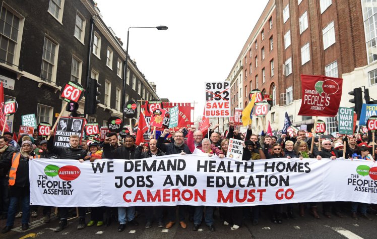 Proteste de amploare la Londra împotriva măsurilor de austeritate. Se cere demisia premierului David Cameron