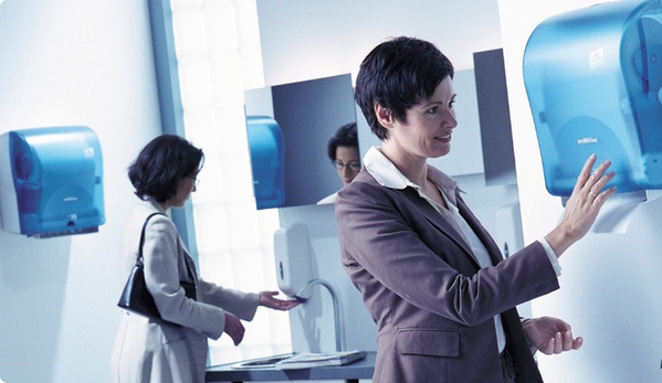 Iată de ce ar trebui să nu mai foloseşti aparatele de uscat mâini