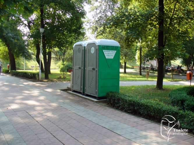 Se înmulţesc toaletele ecologice din Timişoara