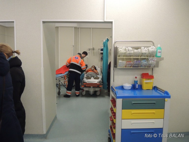 Ce se întâmplă cu salariile medicilor? Cine pe cine păcălește!