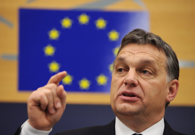Premierul maghiar Viktor Orban vrea să blocheze decizia UE privind cotele obligatorii de refugiaţi