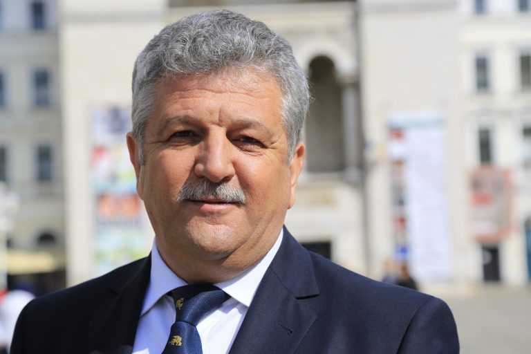 (P) Bani europeni pentru o Timişoară restaurată din centru până la periferie, declaraţia publică a candidatului PSD la Primăria Timişoara, Florin Bîrsăşteanu, pe tema accesării banilor europeni pentru restaurarea patrimoniului.