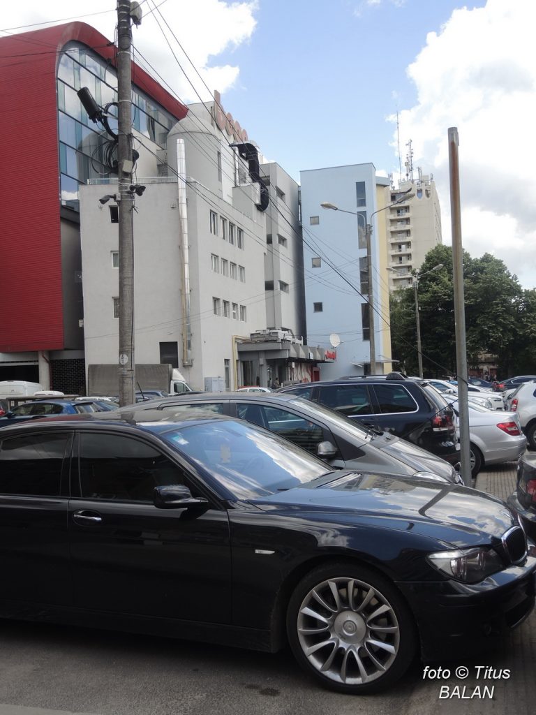 Negocierile continuă pentru parcarea de pe Oituz