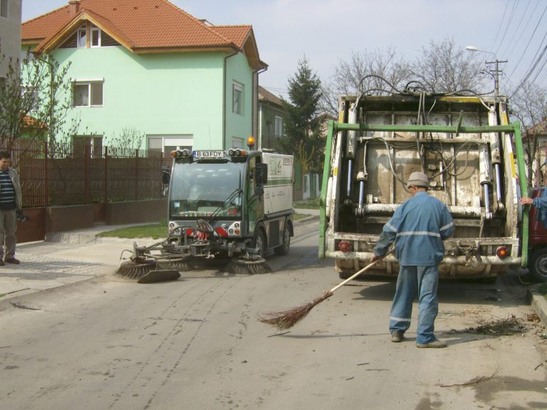 Azi se face curățenie în perimetrul străzilor Sofocle-Ardealul-Muncii-zona Polonă