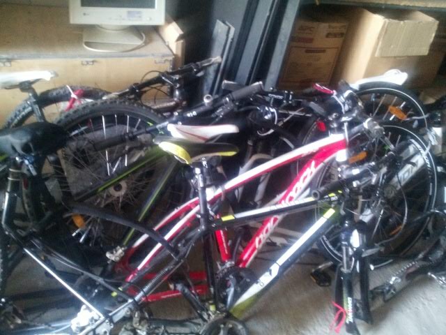 Un oltean a vrut să treacă pe la Cenad cu marfă de 231.000 lei furată din Suedia FOTO