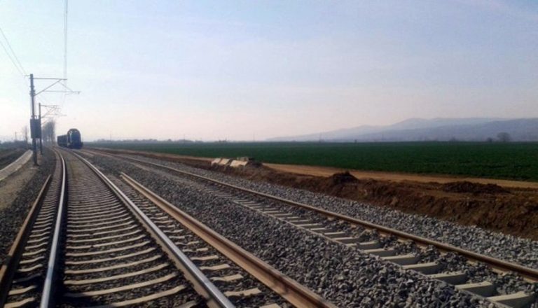 475 de milioane de euro pentru 80 km de cale ferată între București și Constanța. Cam 6 milioane de euro pe kilometru!…