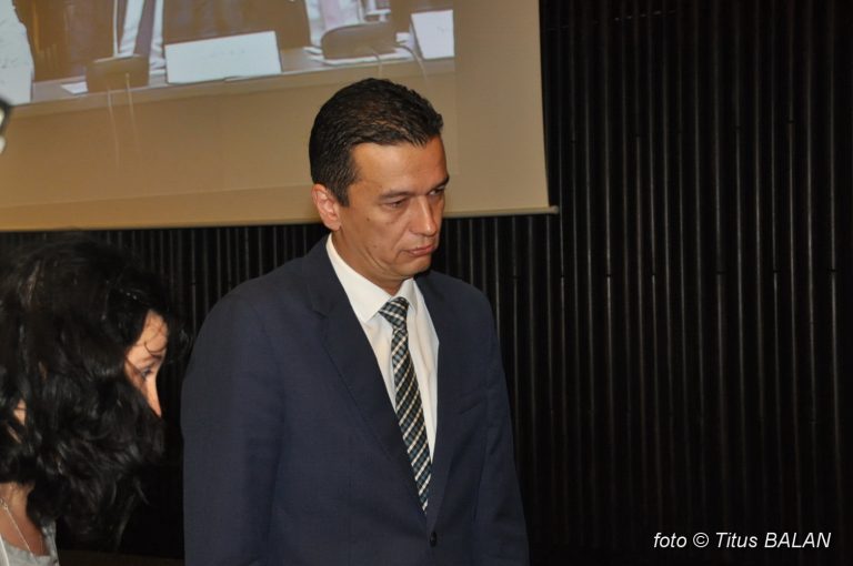 Angajaţii Consiliului Judeţean Timiş vor fi amprentaţi. Grindeanu vrea control asupra funcţionarilor