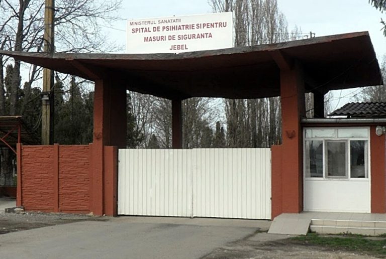 Un individ periculos a evadat de la un spital de Psihiatrie din vestul țării şi e căutat de poliţişti