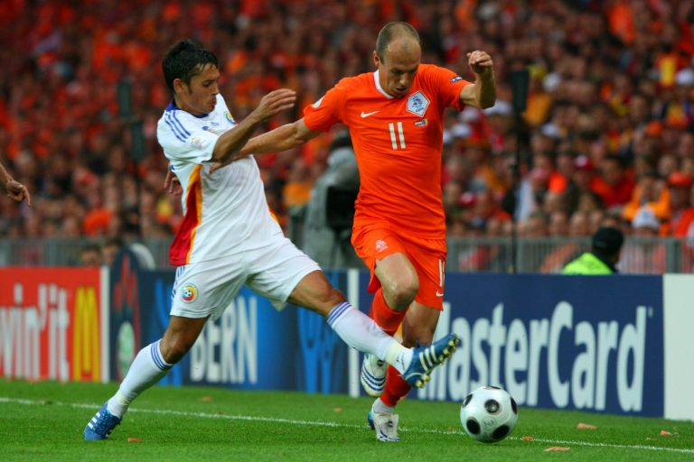 Jucătorii bănățeni din istoria Euro, de la Belo la Chivu