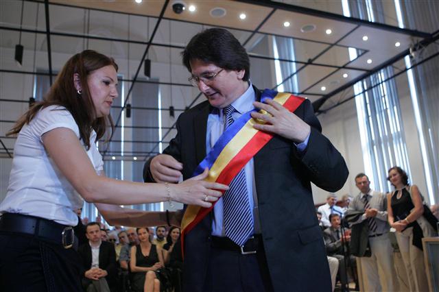 Noul–vechi primar al Timişoarei va fi uns, vineri, de Consiliul Local