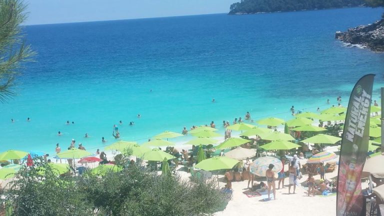 Turismul – antidotul grecilor la criza economică