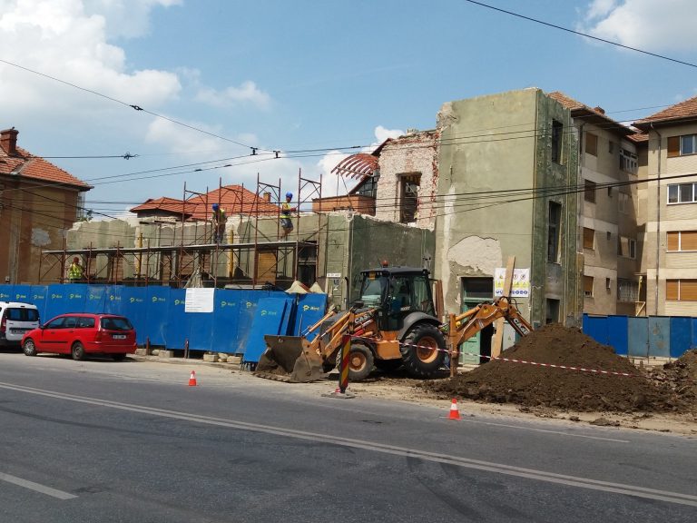 Furia distructivă a picamărului lovește…