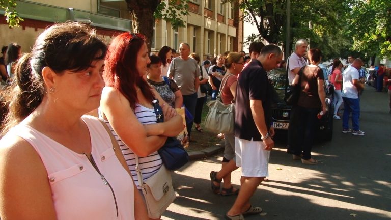 Peste 1.600 de candidați au susținut astăzi examenul la Medicină, în Timișoara-VIDEO