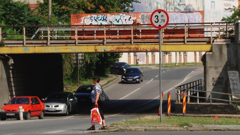 Trafic închis complet, timp de 20 de zile, în zona Pasajului Jiul-VIDEO