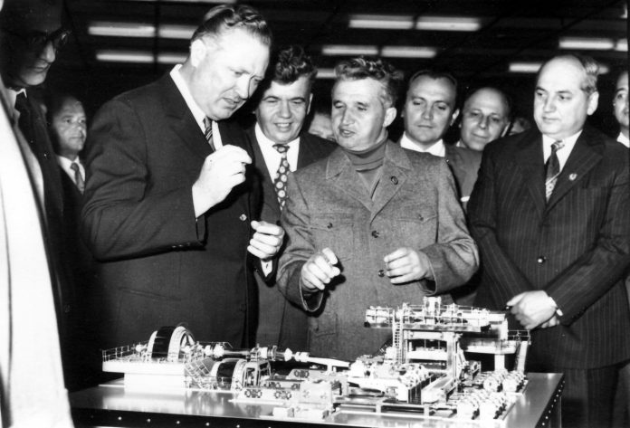 ceausescu-vizita-lucru-1